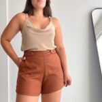 Short basic marrom