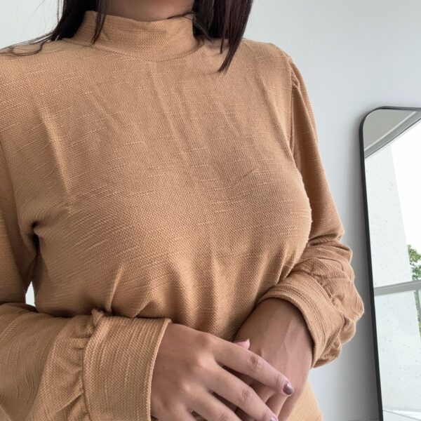 Blusa Cecília Caramelo manga longa - Imagem 2